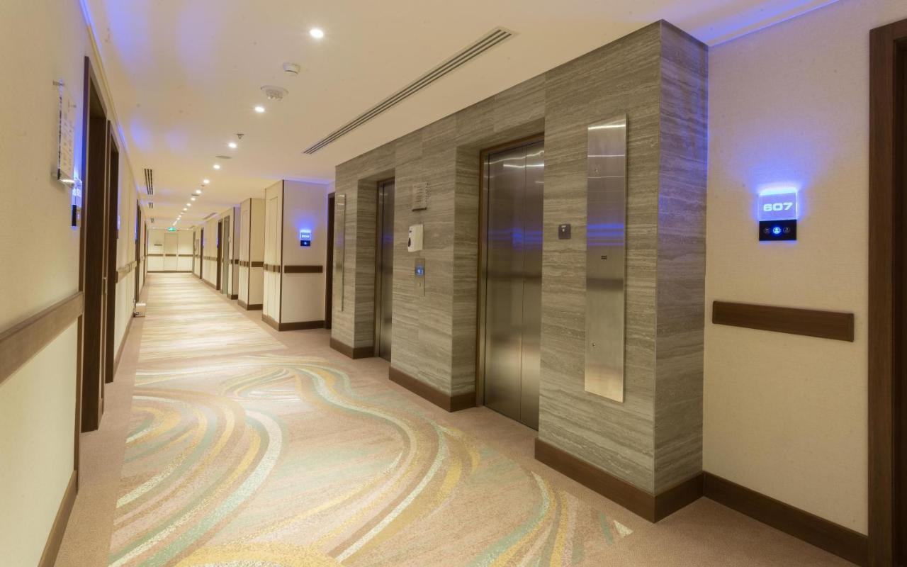 Comfort Hotel Jeddah King Road Экстерьер фото