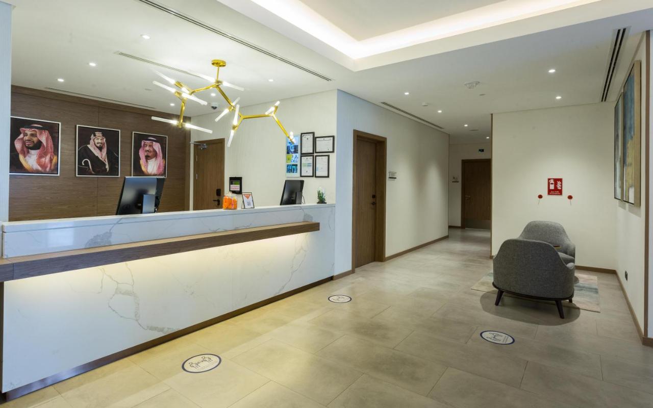 Comfort Hotel Jeddah King Road Экстерьер фото
