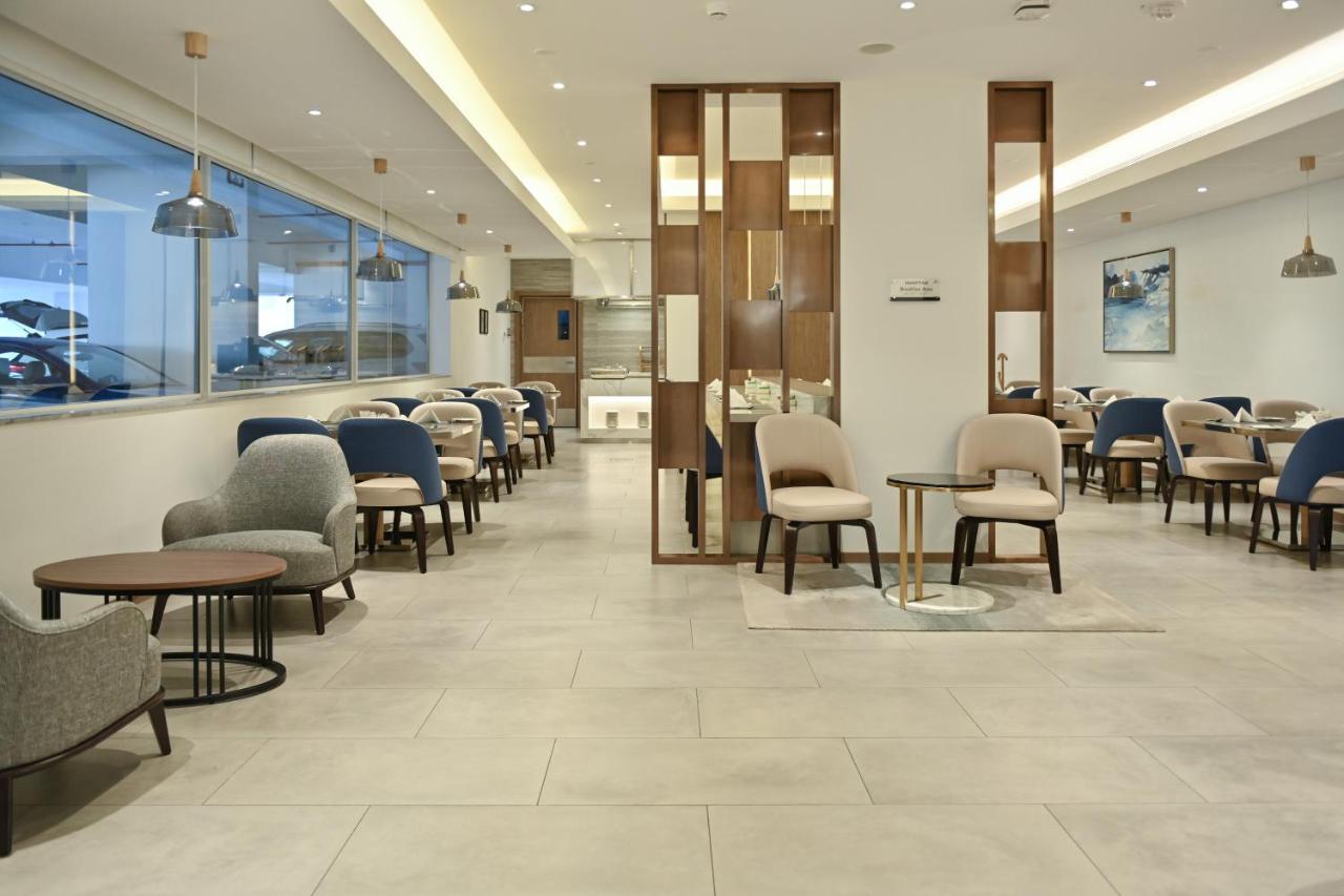 Comfort Hotel Jeddah King Road Экстерьер фото