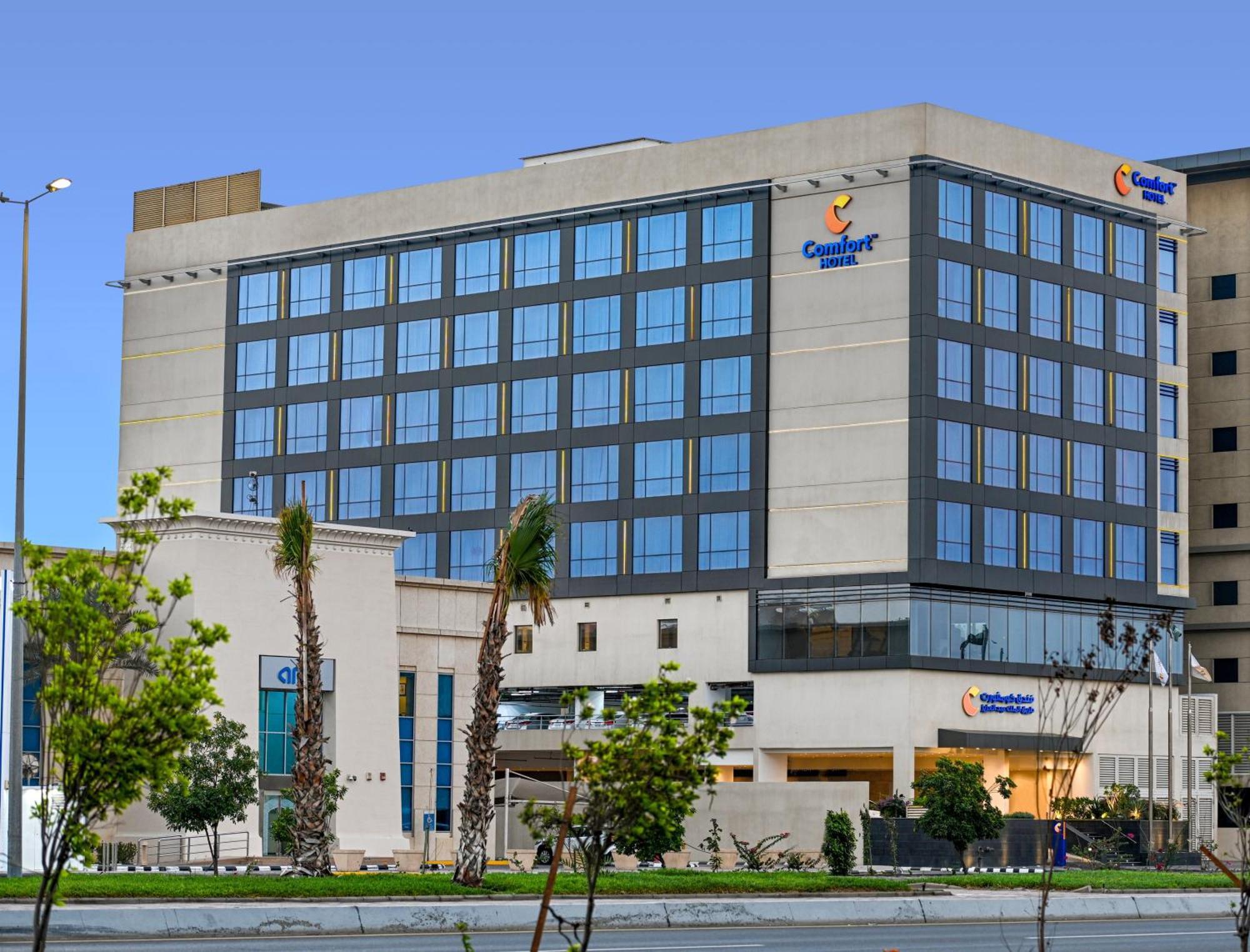 Comfort Hotel Jeddah King Road Экстерьер фото