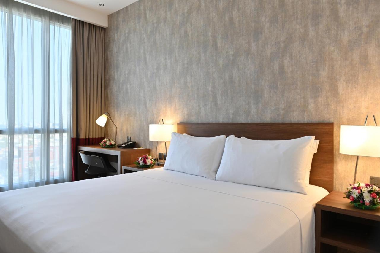 Comfort Hotel Jeddah King Road Экстерьер фото
