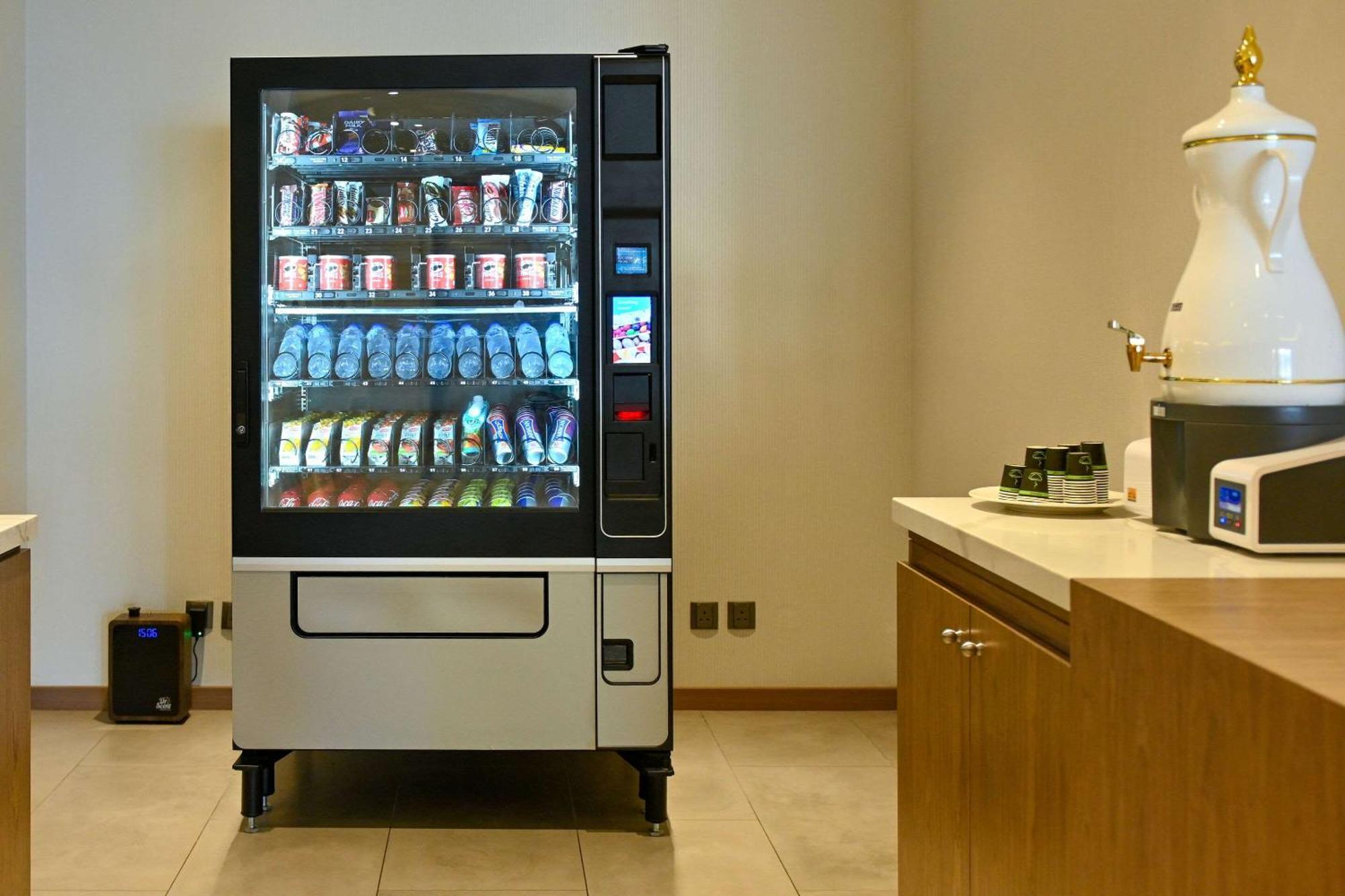 Comfort Hotel Jeddah King Road Экстерьер фото