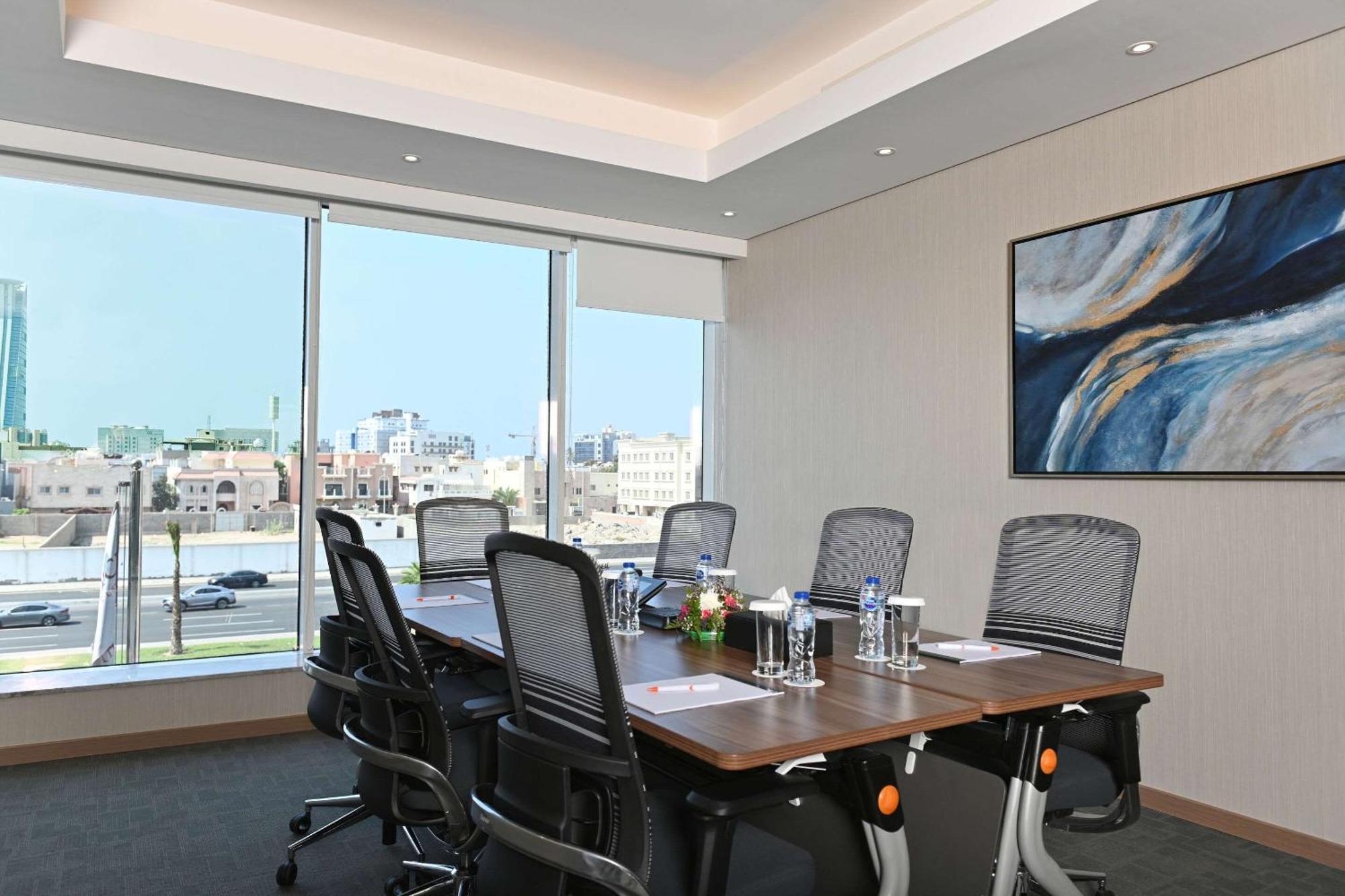 Comfort Hotel Jeddah King Road Экстерьер фото